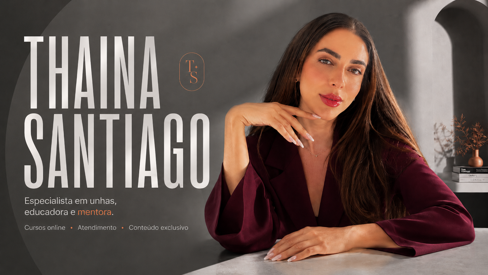 Thaina Santiago, especialista em unhas, educadora e mentora.